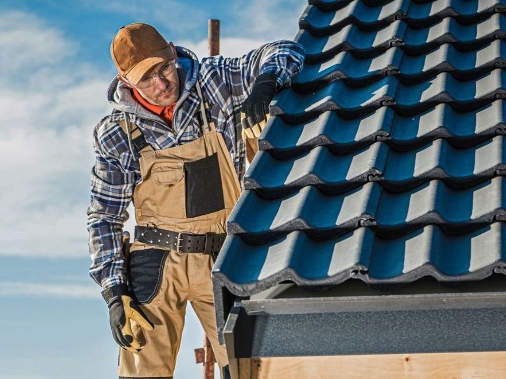 roofing services 1.jpg