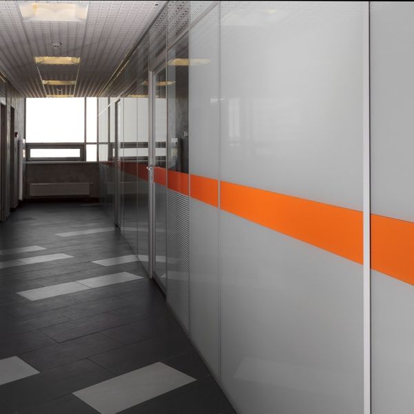 Expert Floor Care for High-Traffic Commercial Spaces - Image 2.jpg