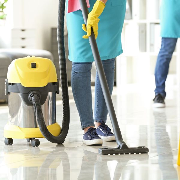 equipment for cleaning floors