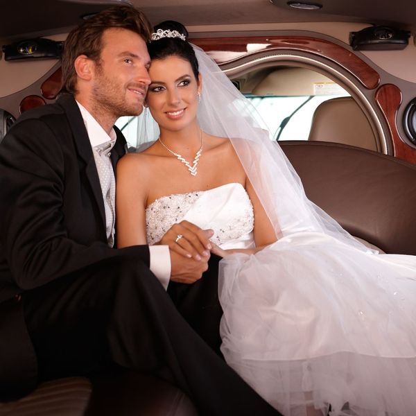 Make Your Wedding Special With a Luxury Limo Rental-1080x1080-blitzImage-3.jpg