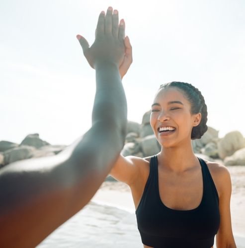 Regen Wellness nurse practitioner reviewing a medical weight loss plan with a patient in Dallas