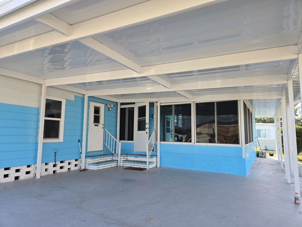 carport 2.jpg