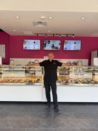 Le Macaron French Pastries in Town Square Las Vegas Le Macaron French Pastries in Town Square Las Vegas