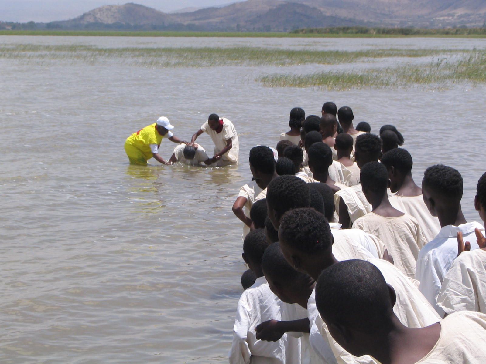 Copy of Baptisms - Zeway, Langano - March 2006 036.jpg