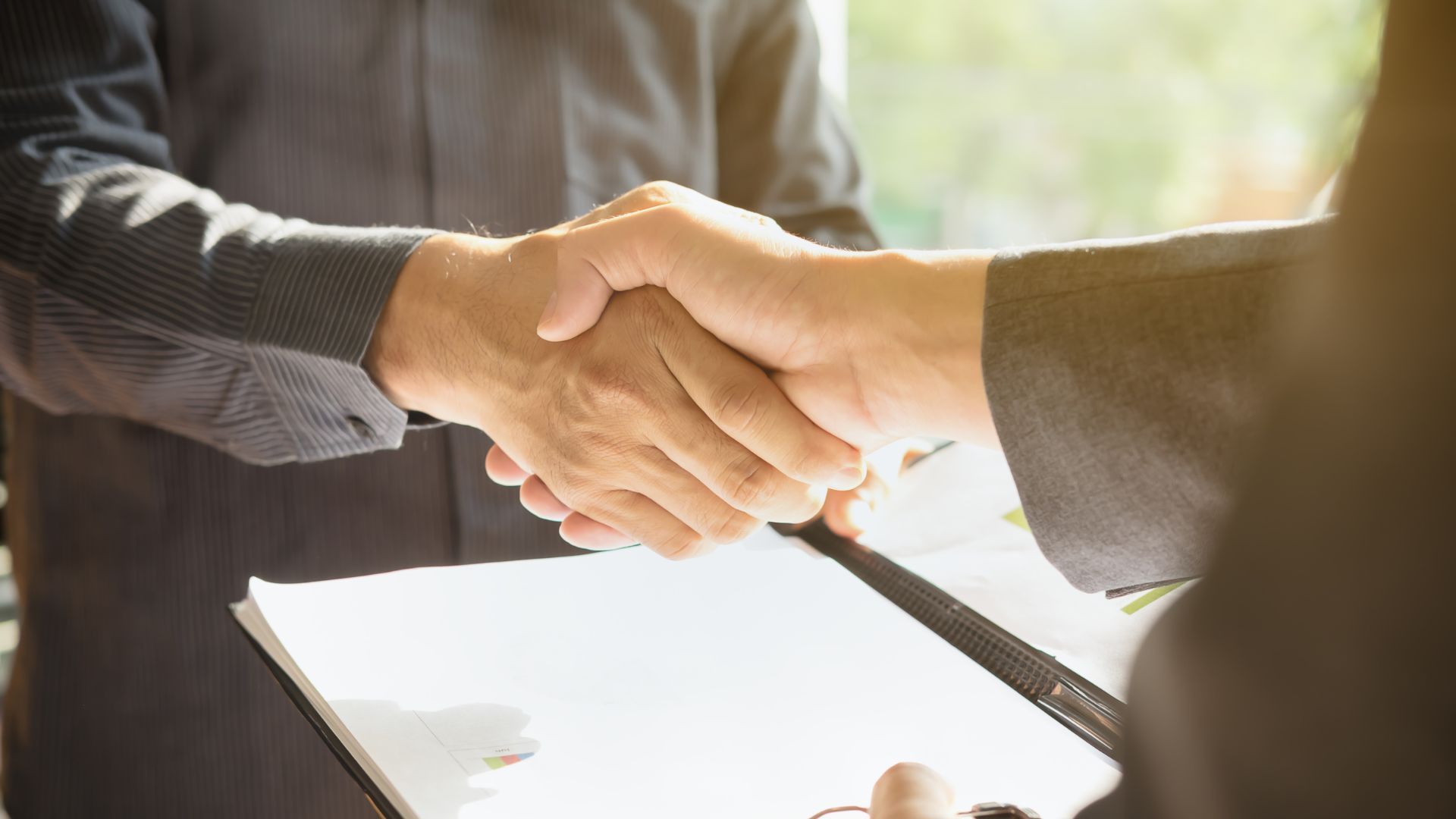 img of a handshake img6.jpg