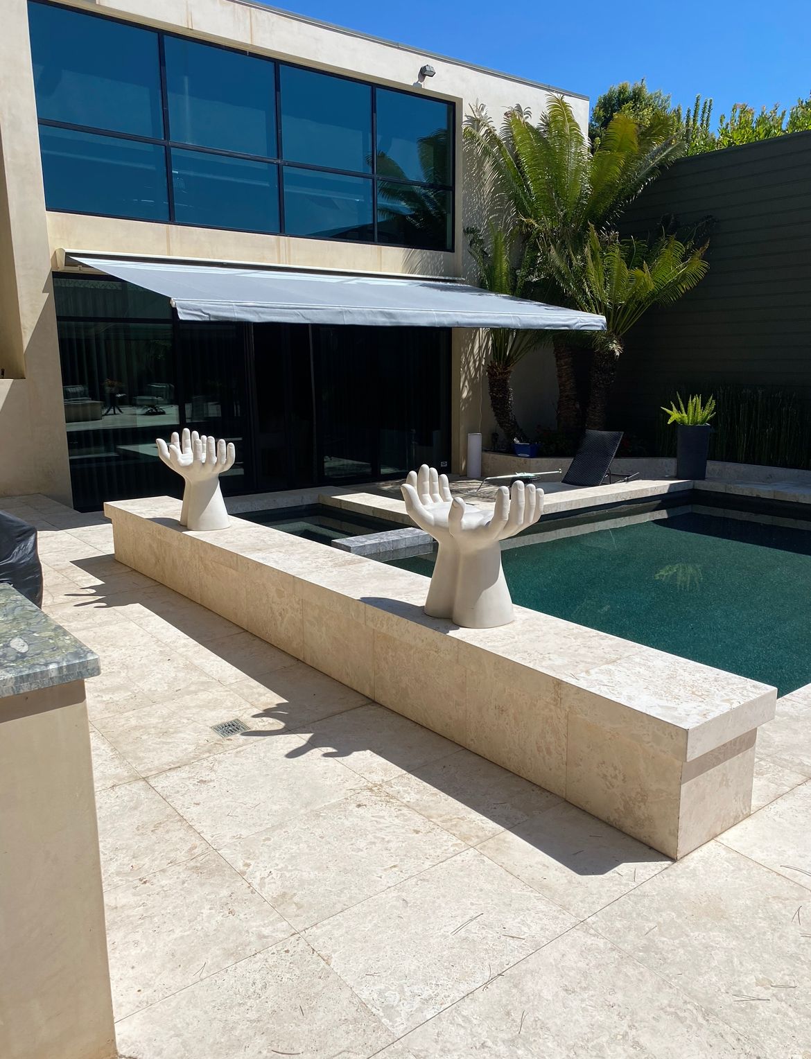 retractable awning in Riverside, CA.jpg