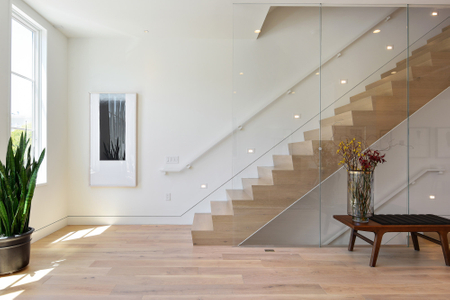 modern-white-staircase