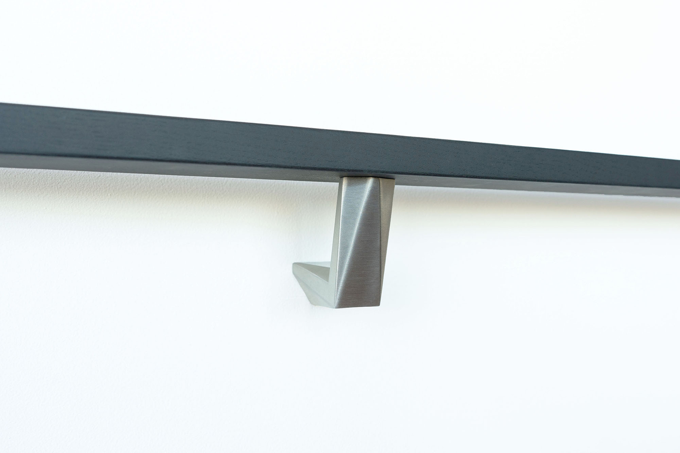 Modern-brushed-stainless-steel-handrail-bracket 