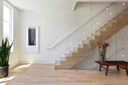 Componance Modern White Handrail and Glass Staircase
