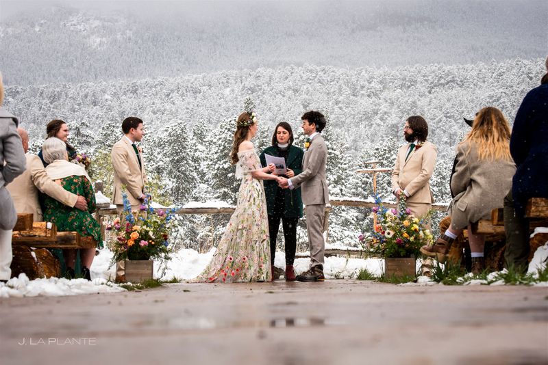 Need some help for my Winter Wonderland wedding!