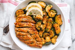 assado-chicken-zucchini-skillet.jpg