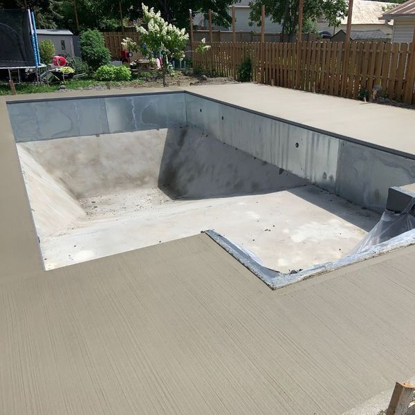 Blitz How to Build Your Dream Pool With Alamode Concrete 1080x1080-image1.jpg