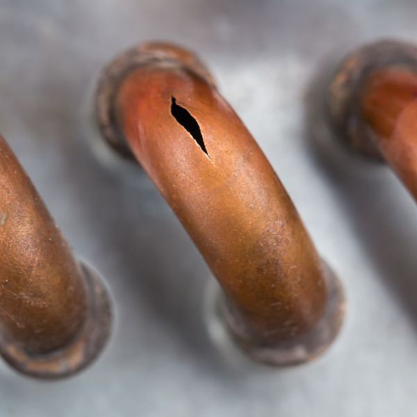 When Is the Right Time to Call an Emergency Plumbing Service_4.jpg