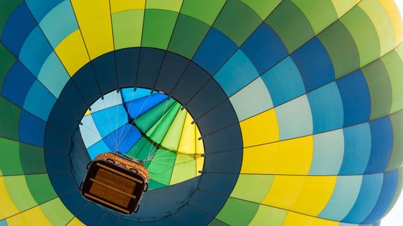 M23838 4 Misconceptions About Hot Air Balloons Featured Image.jpg