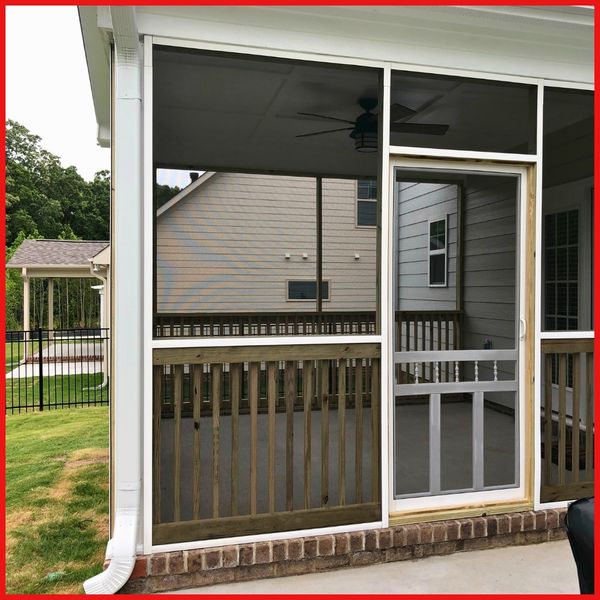 Benefits of Adding a ScreenedIn Porch to Your Home-1.jpg