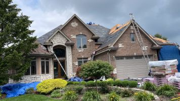 Residential Roofing 4.jpeg