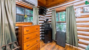 Asheville NC Log Cabins, Cabins for Rent in NC, Cabins for Rent in Asheville, Cabin Rentals Asheville, North Carolina Blue Ridge Mountains Cabin Rentals, Log Cabin Rental NC