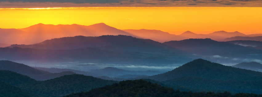  fall in Asheville North Carolina, Asheville fall activities, things to do in Asheville in October, Asheville apple picking, Asheville pumpkin patches, Asheville corn mazes, downtown Asheville fall events, fall weekend in Asheville NC, best places to stay