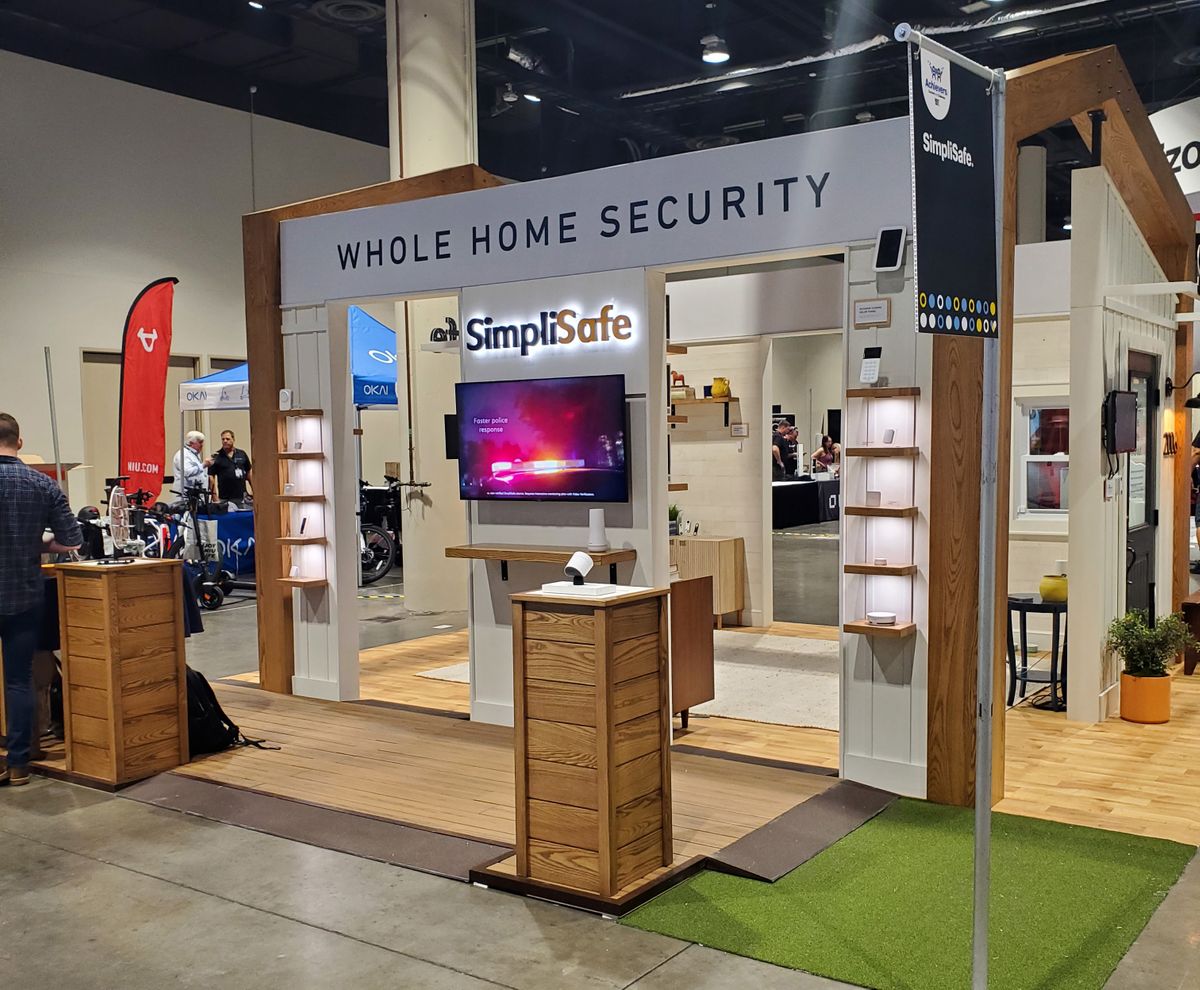 003_SimpliSafe_BestBuy_2023-Crop.jpg