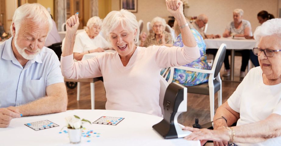 C1616 - Diversified Dynamic Care - What Are the Benefits of Adult Day Care - Blitz.jpg