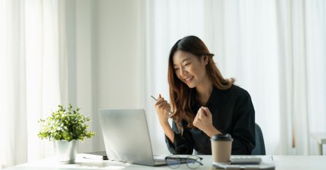 woman working on laptop