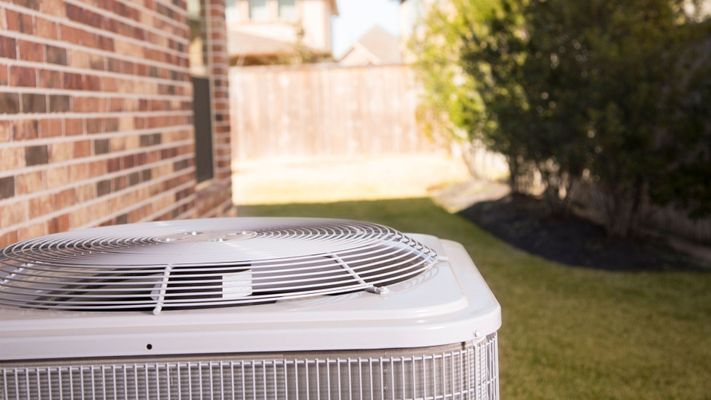 Troubleshooting Common AC Unit Issues_ A Guide to DIY Fixes - Hero.jpg