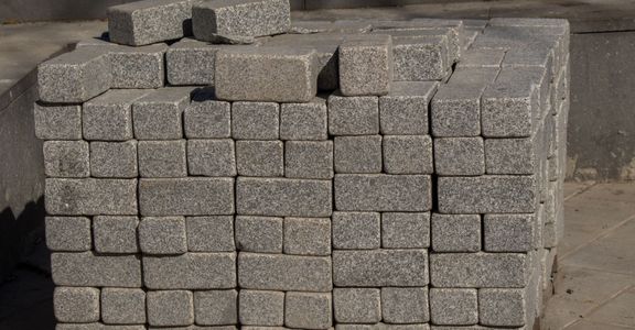 How to Choose the Right Materials for Your Hardscaping Project Hero.jpg