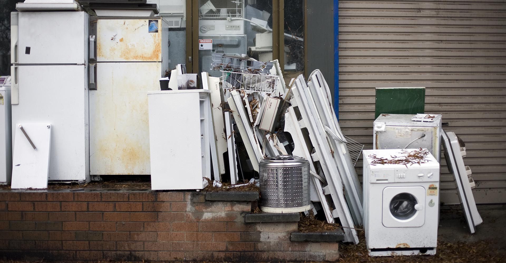 The Benefits of Appliance and Junk Removal Services BB Featured Image.jpg
