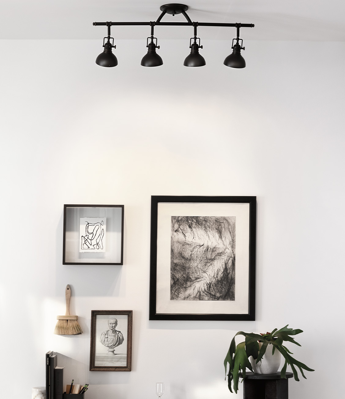 img of track lighting Image 1.jpg