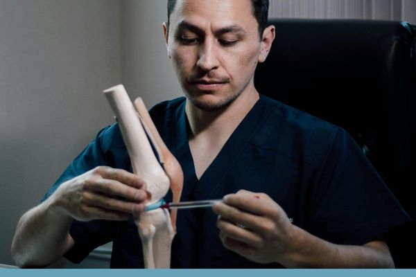 Chronic Knee Pain image 4.jpg