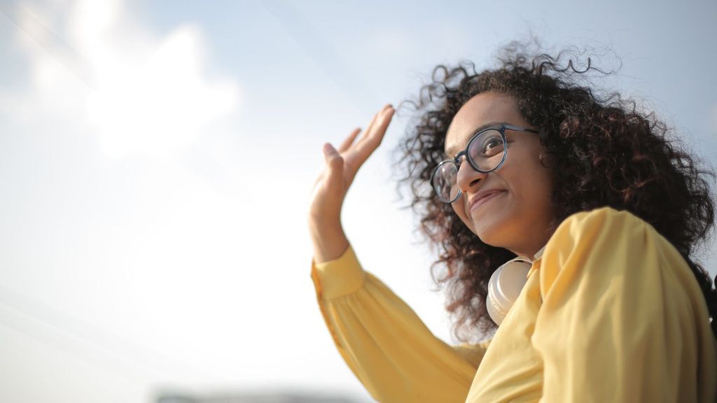 woman waving
