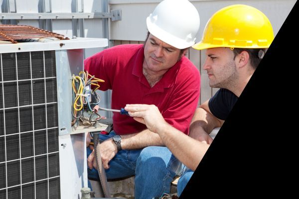 AC contractors diagnosing an problem