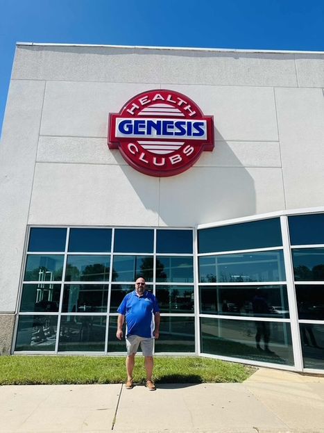 Jason Cromly - Pic 2 infront of Genesis.jpeg