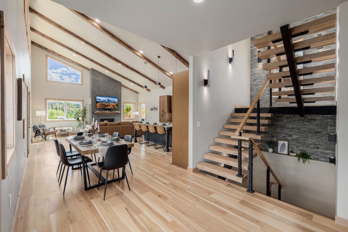 68b31b_21 Deer Trail.jpg