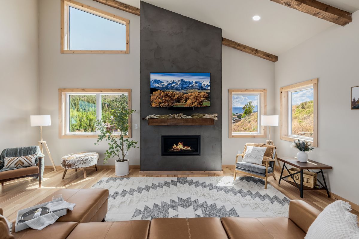 68b31b_12 Deer Trail.jpg