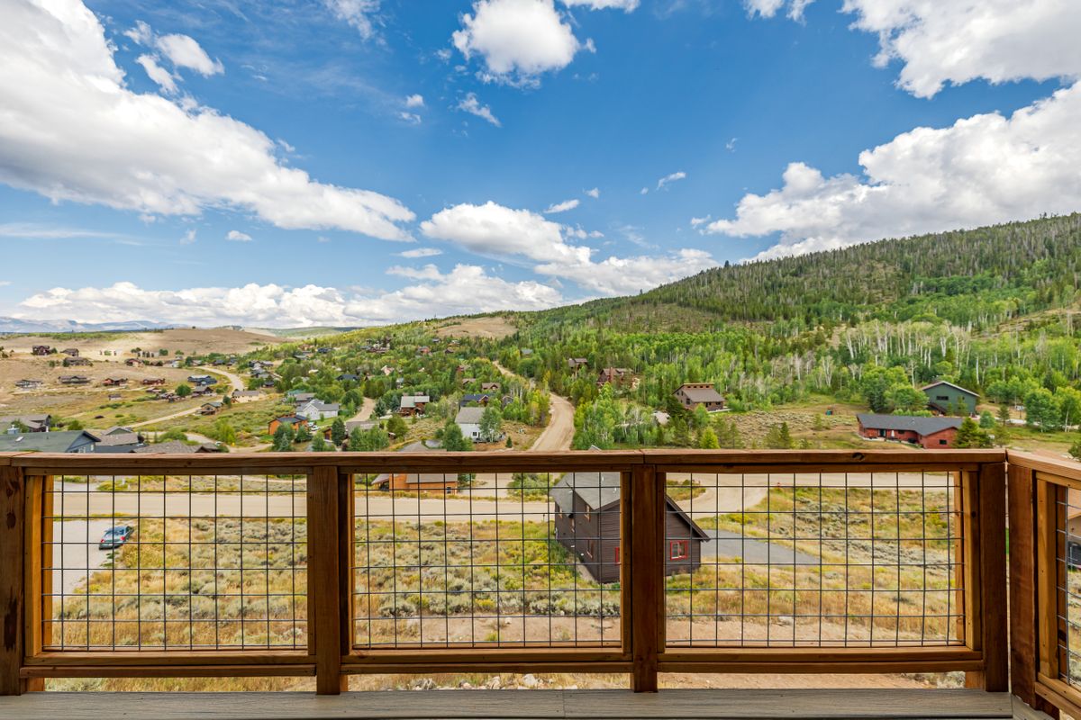 68b31b_71 Deer Trail.jpg