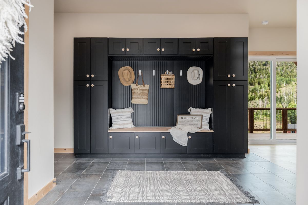 68b31b_09 Deer Trail.jpg