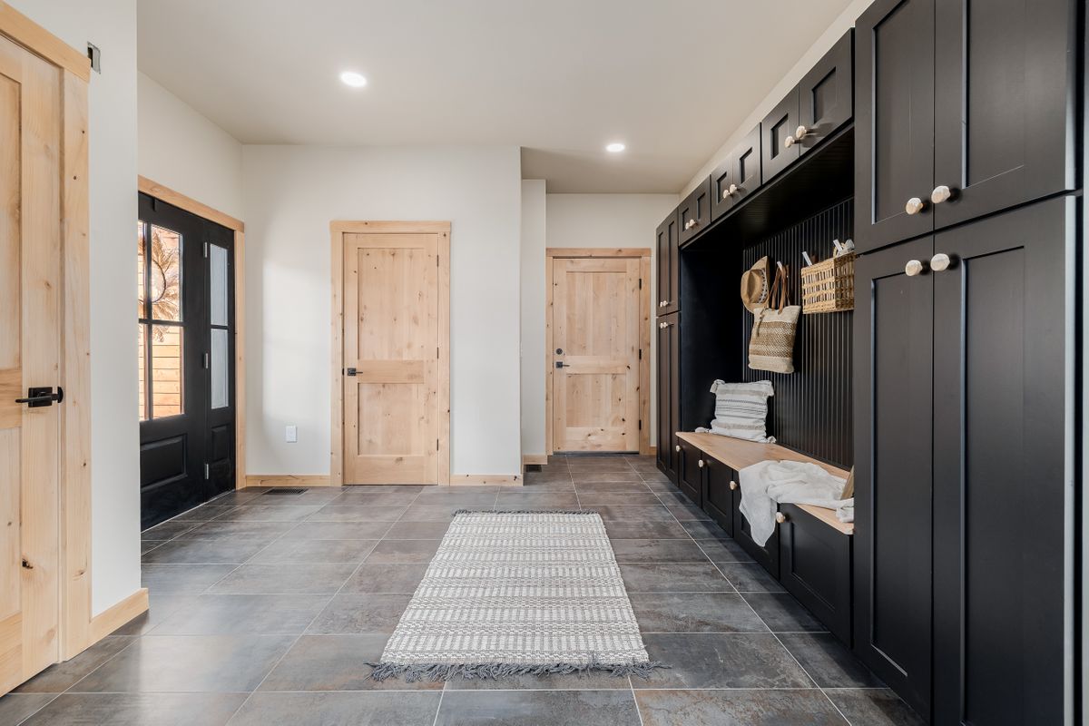 68b31b_08 Deer Trail.jpg