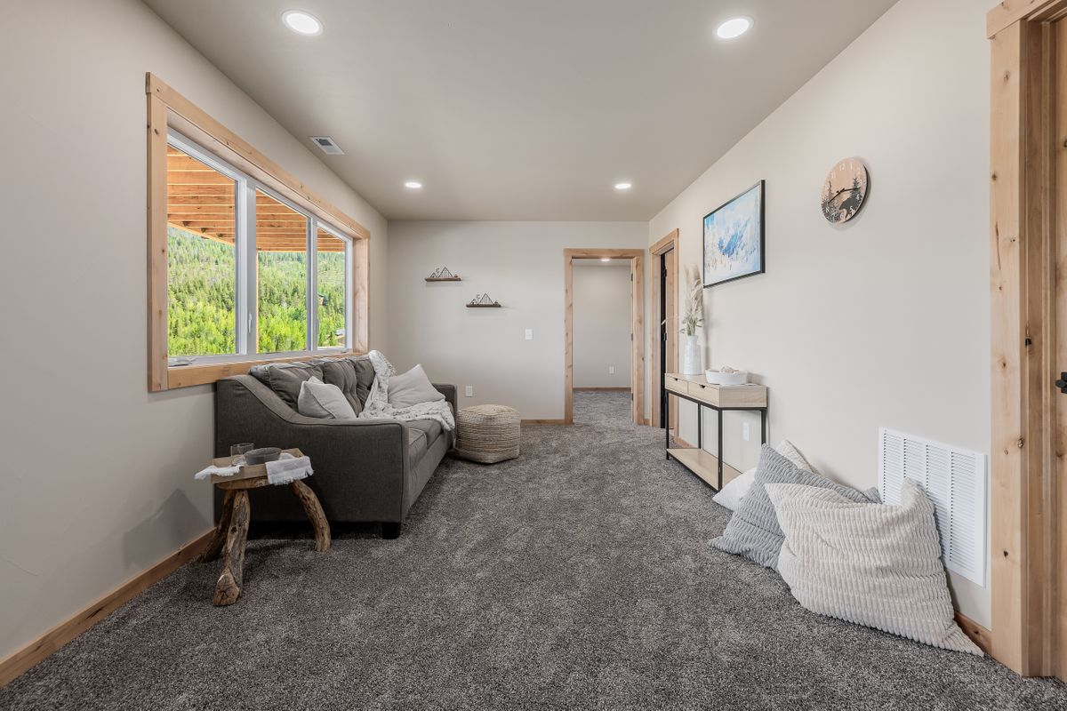 68b31b_56 Deer Trail.jpg