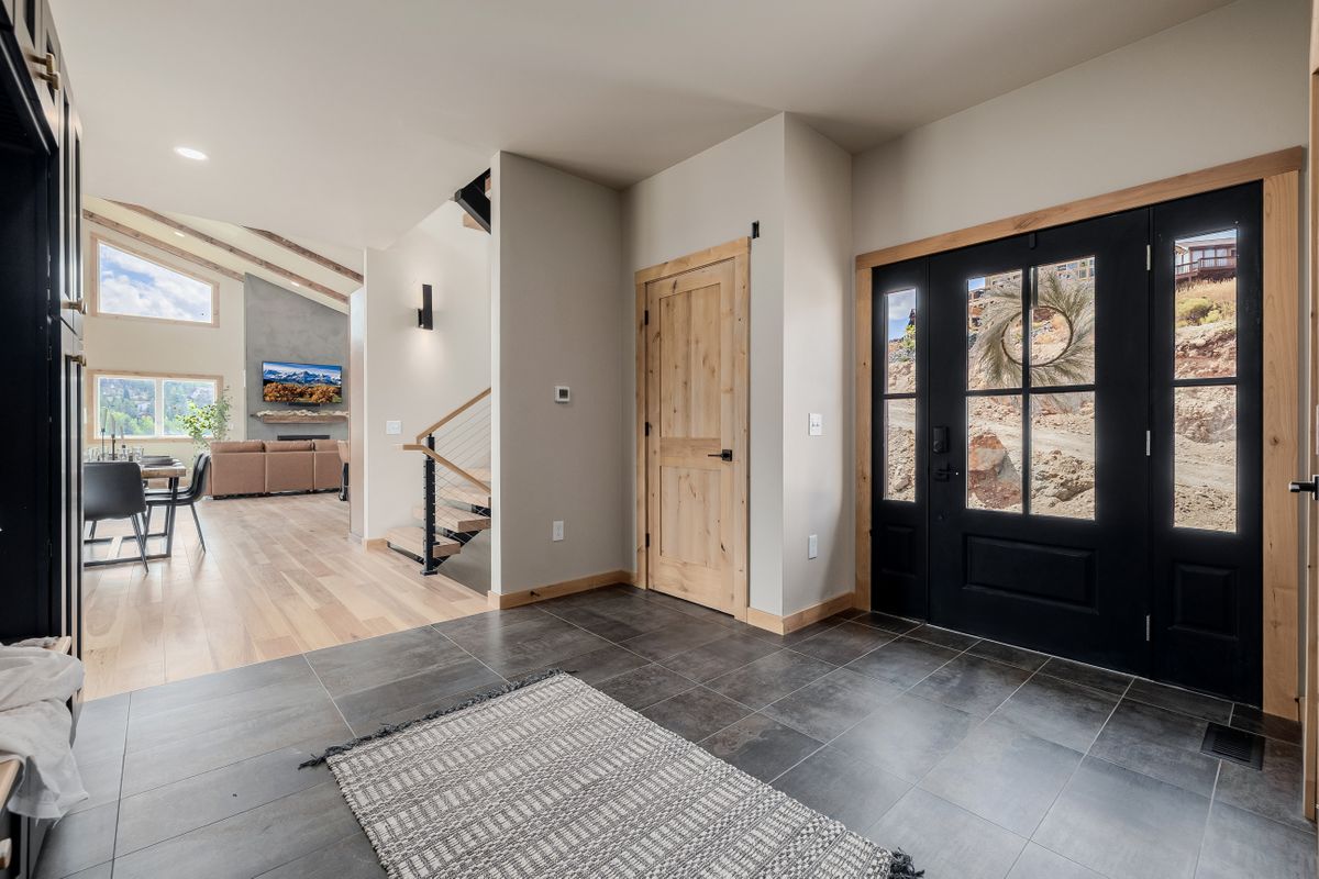 68b31b_07 Deer Trail.jpg