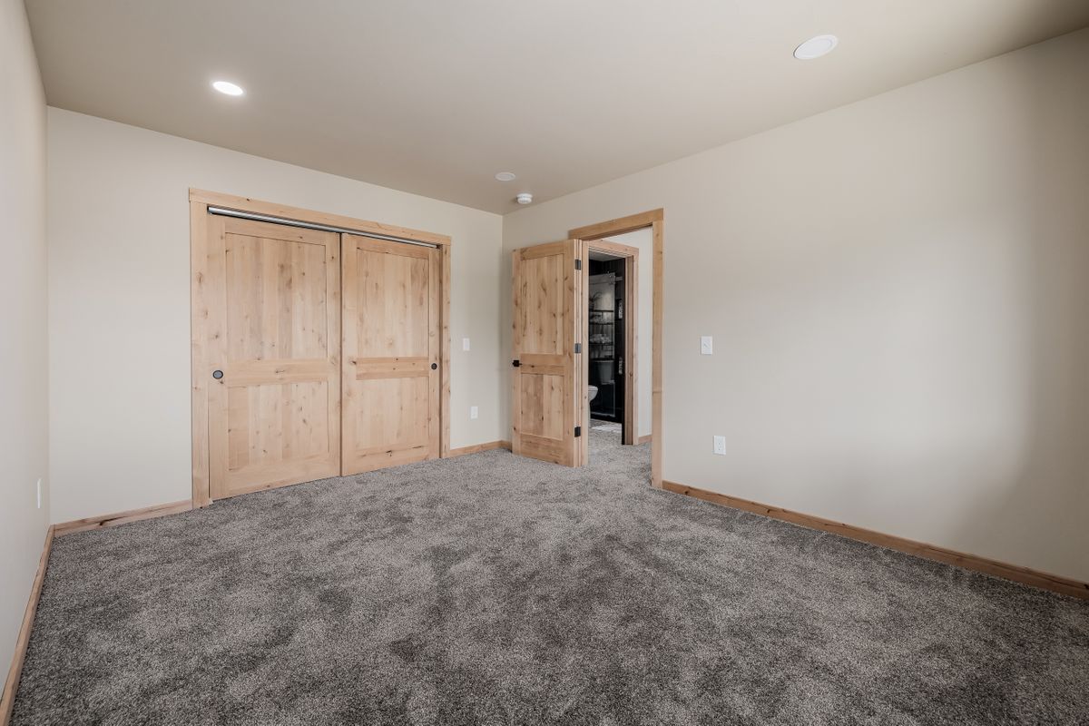 68b31b_46 Deer Trail.jpg