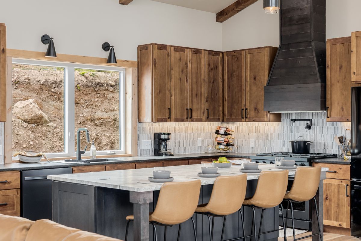 68b31b_26 Deer Trail.jpg