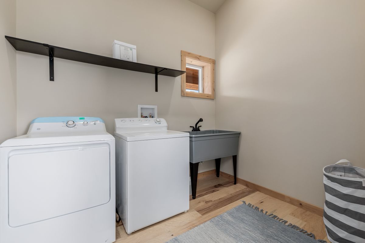 68b31b_67 Deer Trail.jpg