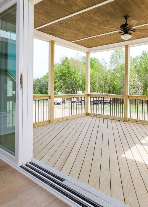 LUXURY DECKS