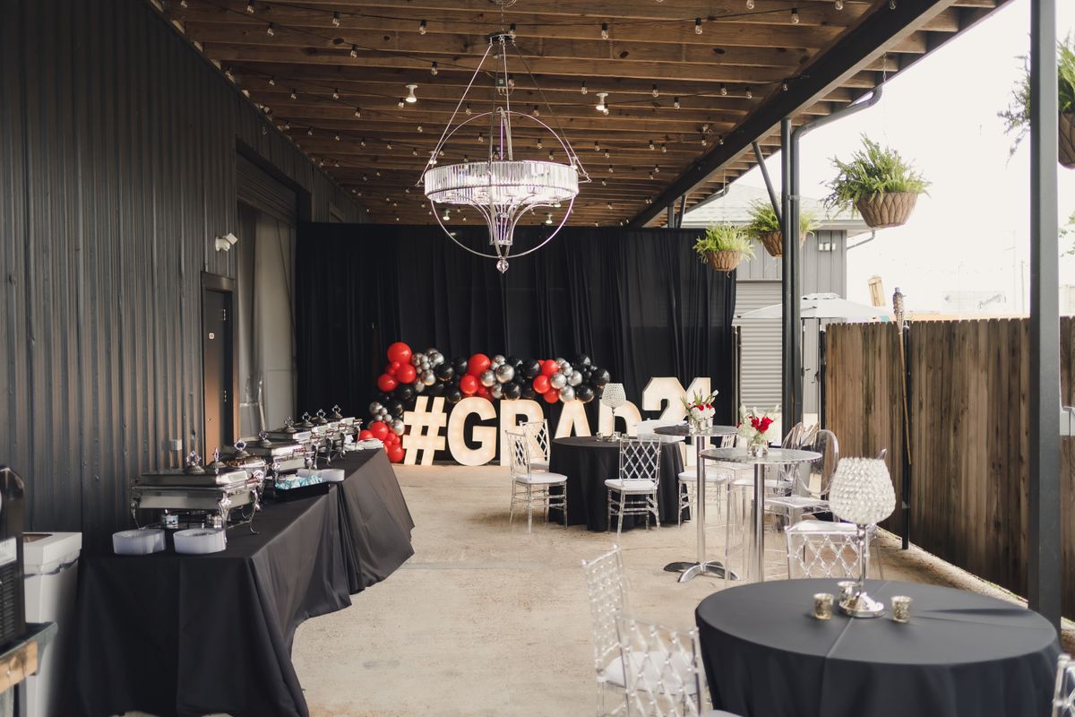 CaRyn_sGradParty-5.jpg