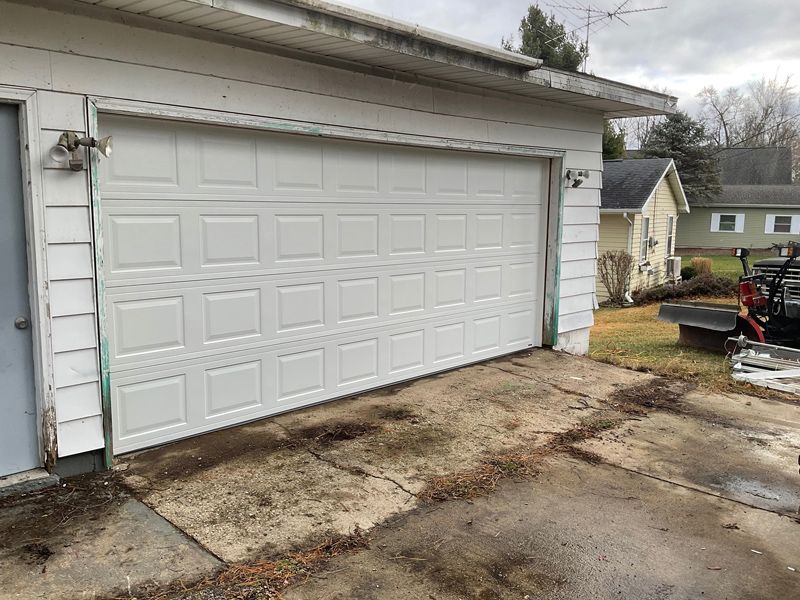 Traditional Short Panel Garage Door 132392967_1605073516361901_811887967751978417_n.jpg