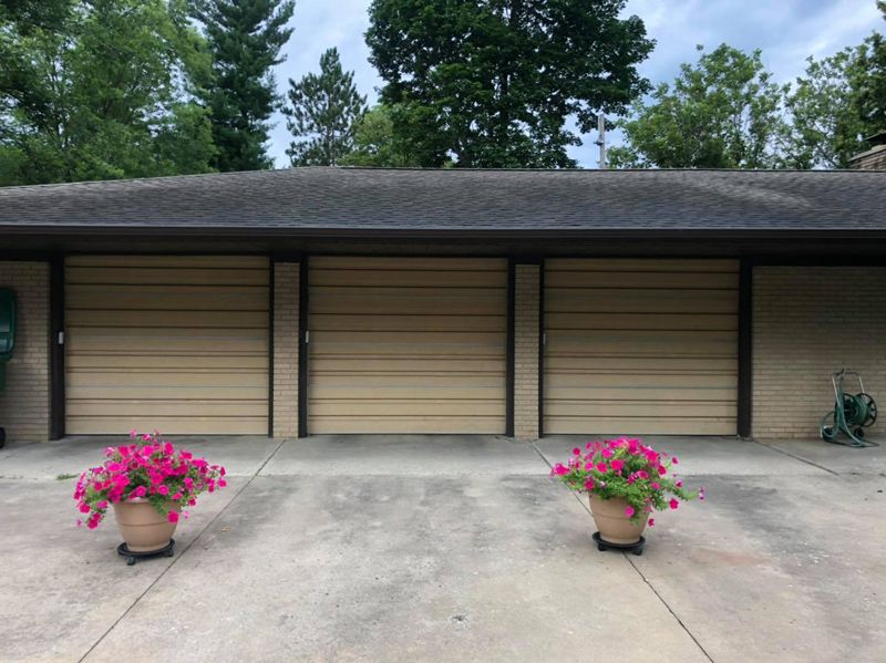 New Garage Door Installation Dowagiac MI 125173893_1568835479985705_3789626322057076758_n.jpg