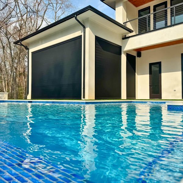 The Convenience of Retractable Screens for Your Patio Space-1.jpg