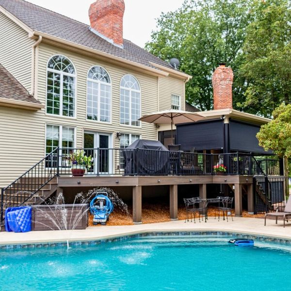 The Convenience of Retractable Screens for Your Patio Space-3.jpg