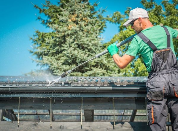 gutter powerwashing
